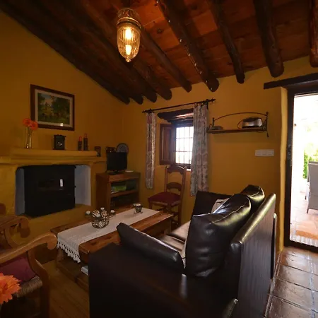 In With Private Pool Villa Acebuchal
